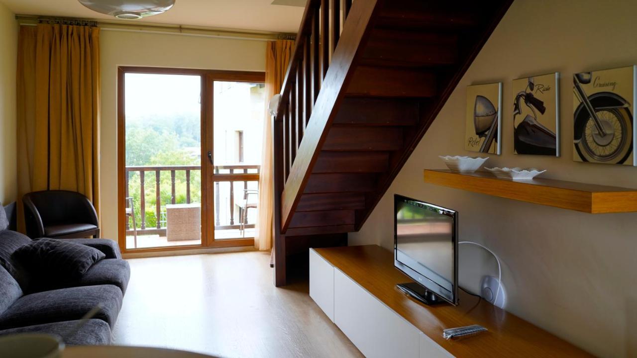 Apartamentos Ciudad de Petra Santillana del Mar Exterior foto